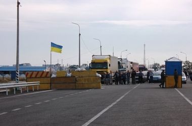 12 січня 2016, 7:44 Переглядів:   Українці продовжують їздити до Криму