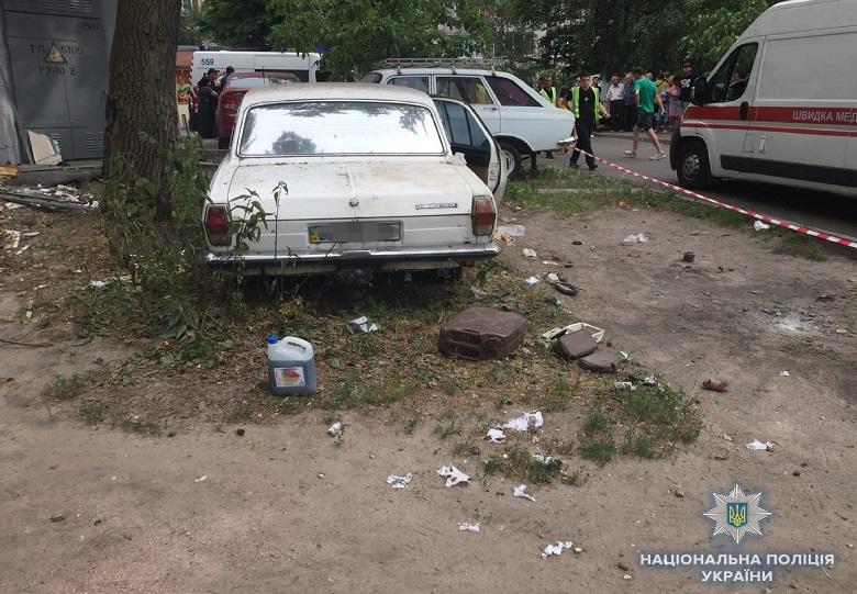 Утилізувати старі автомобілі в Україні повинні були почати ще п'ять років тому,   Власник нещасливої ​​«Волги», яка вибухнула в червні, сидить в СІЗО / фото kyiv