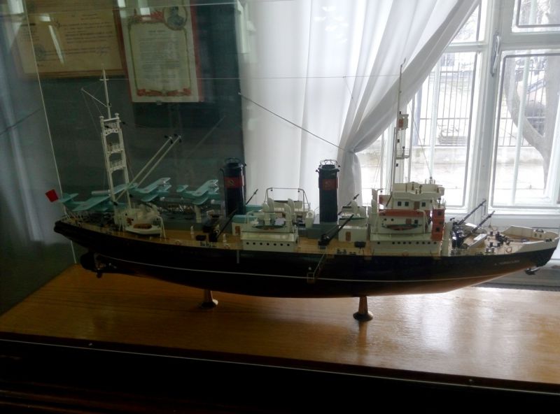 Ви дізнаєтеся про історію суднобудування і побачите макети суден, починаючи від козацької чайки і до сучасних красенів-кораблів, побудованих на Миколаївському суднобудівному заводі