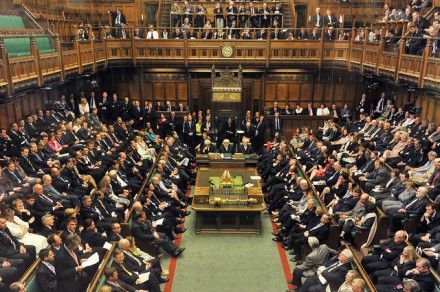 Дана поправка дозволить Великобританії забороняти видачу віз і в'їзд громадянам, які причетні до корупції або грубих порушень прав людини